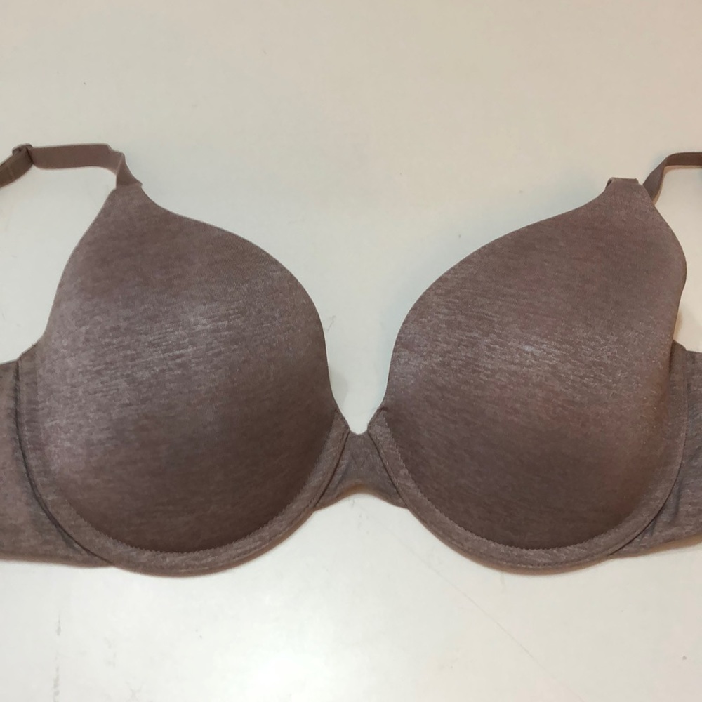 VS Victoria’s Secret mocha t-shirt bra 32DD